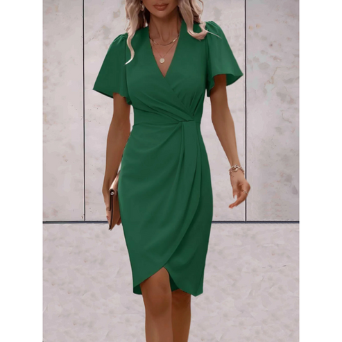 Elegante overslagjurk met korte wijde mouwen en asymmetrische zoom tot op de knie