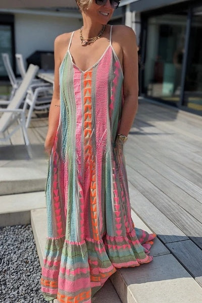 Malena - Away on Vacay cami maxi jurk met etnische print