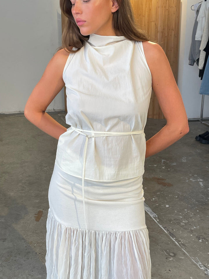 Mouwloze top met strikdetail en elegante uitstraling