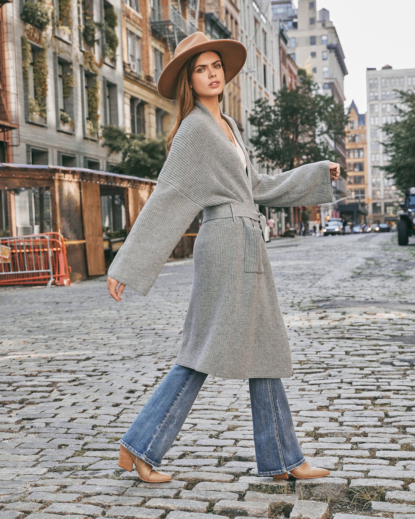 Grijze Duster Cardigan met Zakken en Tailleband – Perfect voor de Herfst