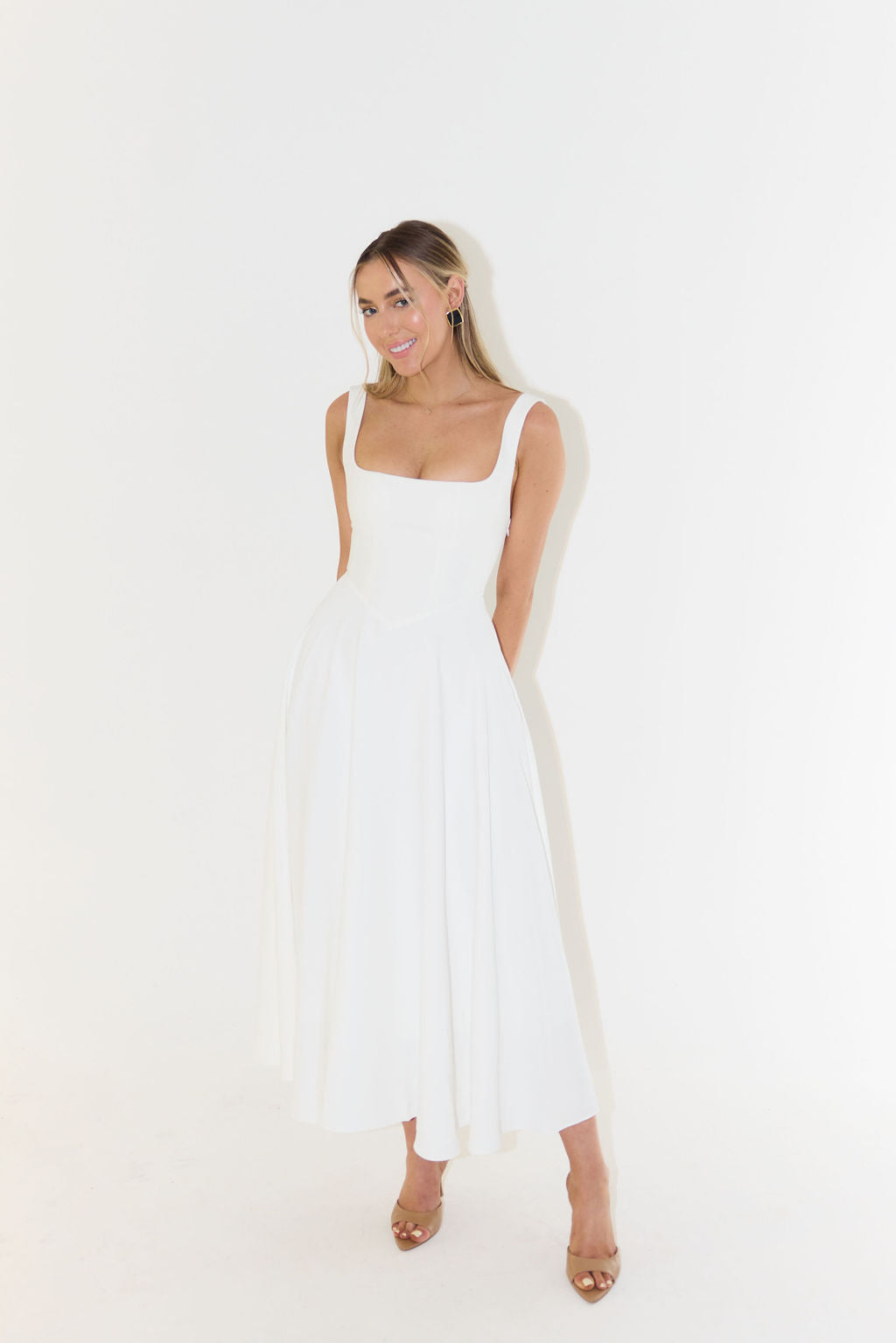 Elegante midi jurk voor dames met tijdloos en verfijnd ontwerp