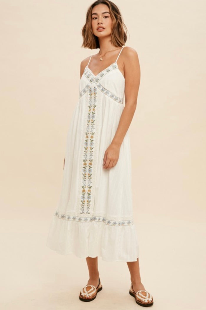Laura - Zomerbries geborduurde midi-jurk