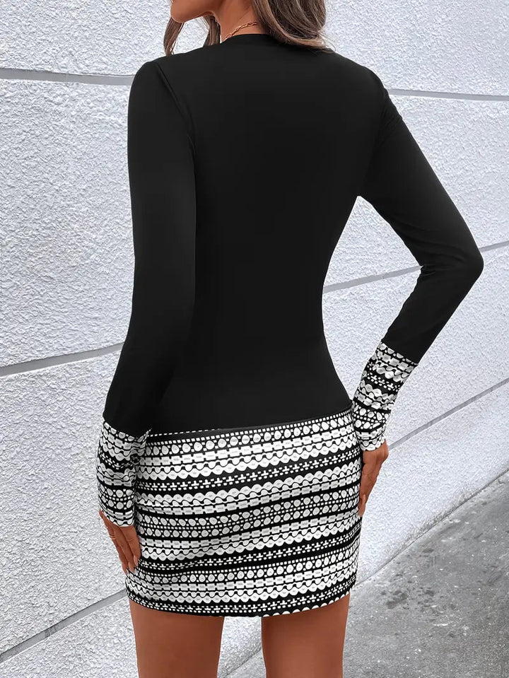 Elegante jurk met een ontwerp dat je stijl benadrukt
