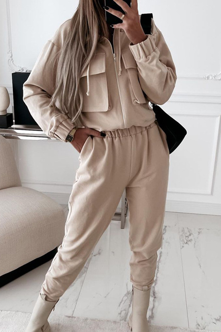 Nonchalant Tweedelig Outfit met Ritskraag en Lange Mouwen