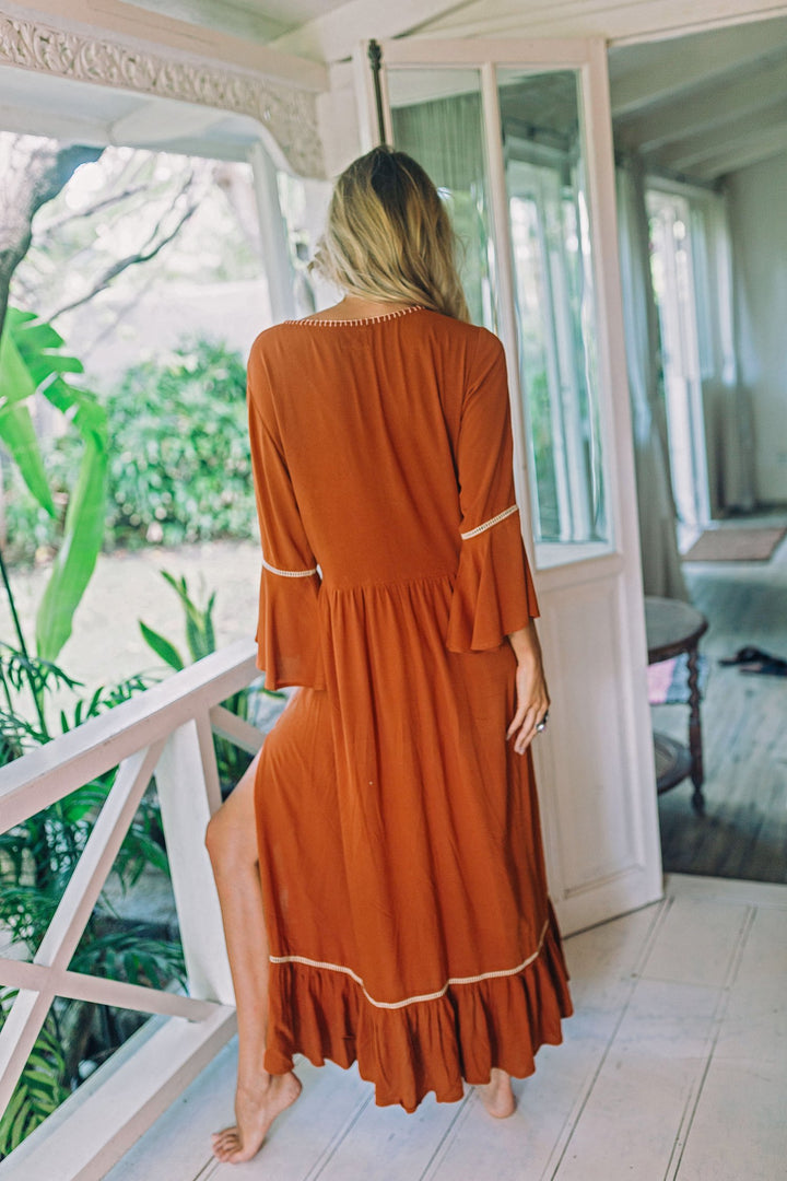Naomi - Dames lente en zomer Boheemse vakantie Elegante geborduurde lange jurk met effen kleur en splitten