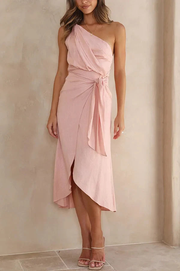 Elegante dames midi jurk met overslag en asymmetrische zoom