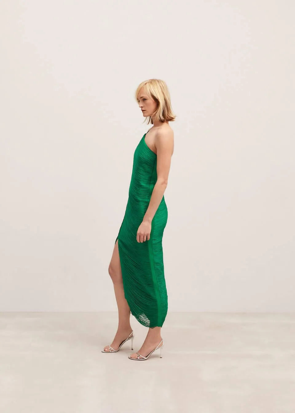Asymmetrische jurk met franjes