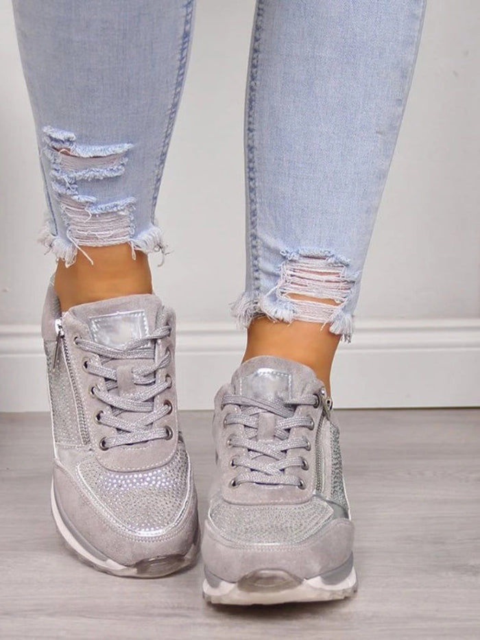 Stijlvolle dames sneakers met glitters en veters voor een trendy nonchalant kijk