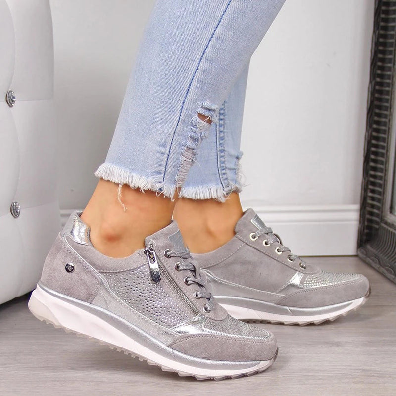 Stijlvolle dames sneakers met glitters en veters voor een trendy nonchalant kijk