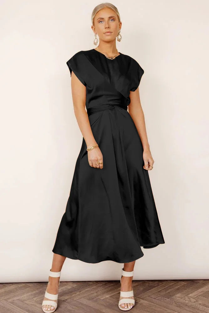 Elegant klassieke midi-jurk met korte mouwen en strik achteraan