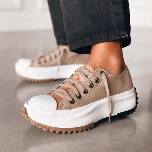 L'Ateribélle Platform Sneaker van Lilian-Thouram