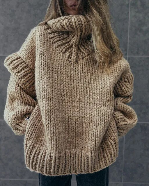 Een warme damestrui met een relaxed silhouet en een brede halslijn voor een casual stijl