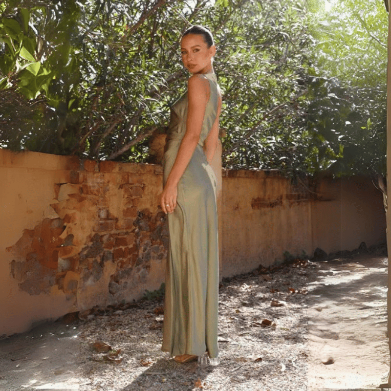Asymmetrische damesjurk met elegante split
