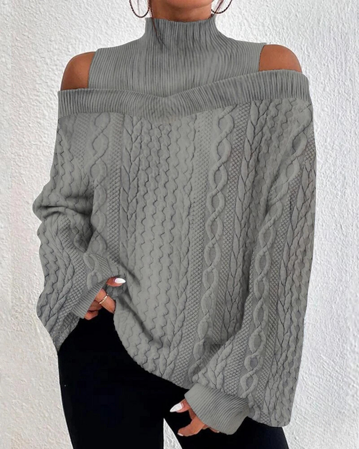 Fashion-Forward Cable Knit Hoodie met opvallend schouderdetail