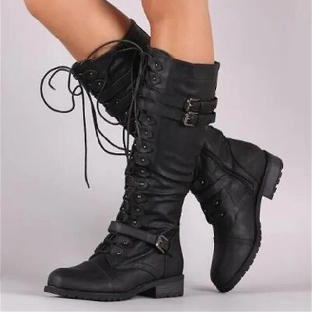 Hoge dameslaarzen met trendy veters en bandjes
