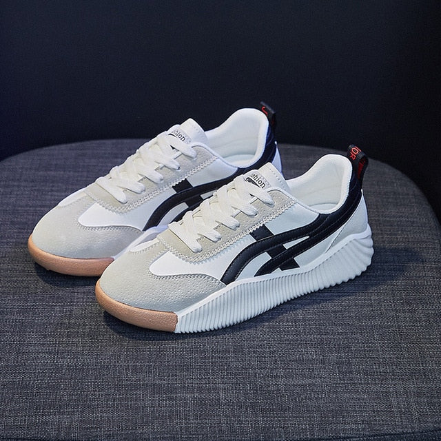 Modieuze nonchalant damessneakers voor dagelijks gebruik
