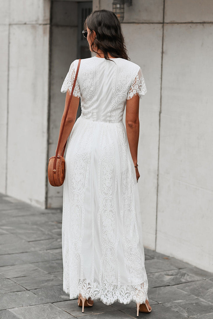 Maxi jurk met V-hals kanten details en korte mouwen in elegante stijl