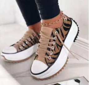L'Ateribélle Platform Sneaker van Lilian-Thouram