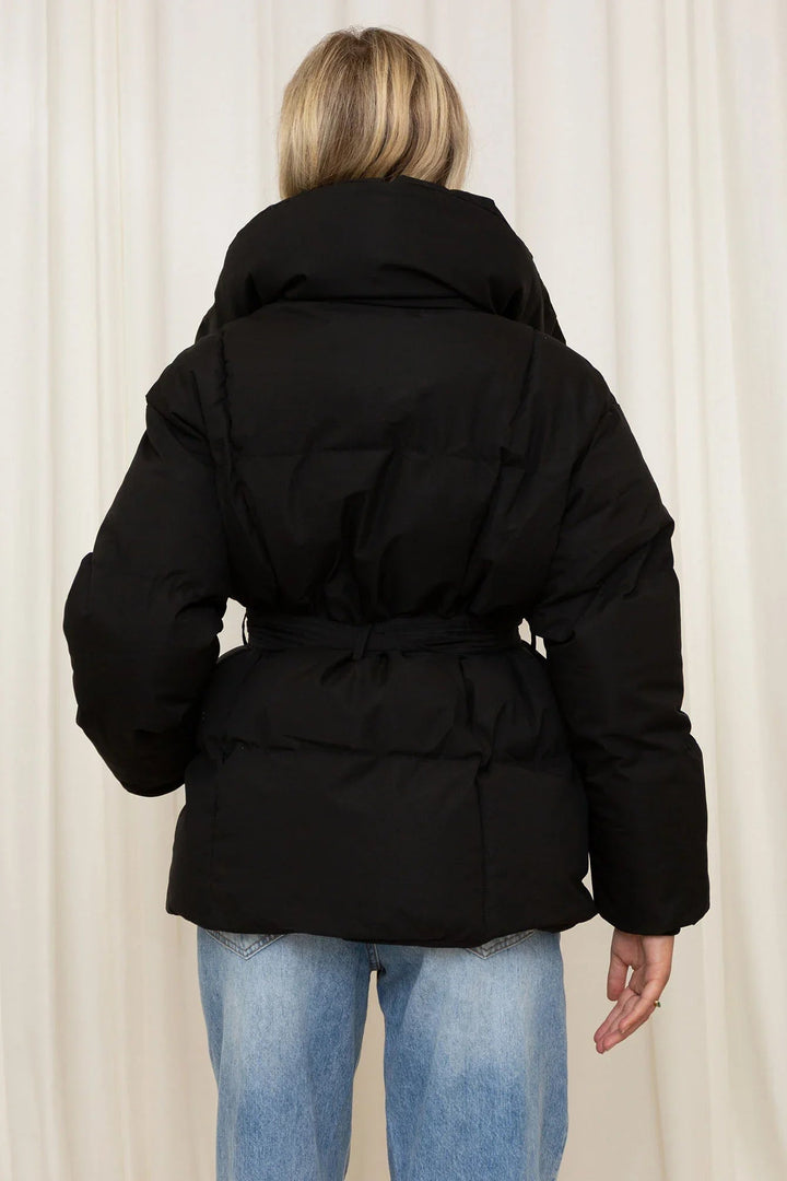 Elegante damesjas met hoge kraag – Perfect voor de winter