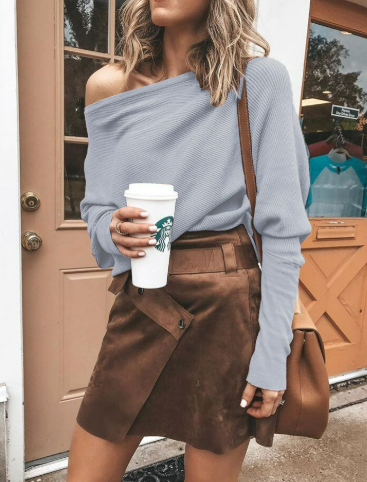 Eigentijdse off-shoulder top met originele geribbelde bies