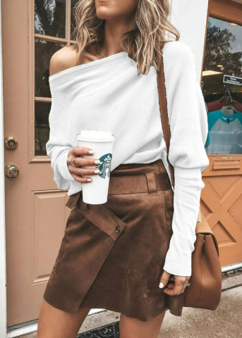 Eigentijdse off-shoulder top met originele geribbelde bies