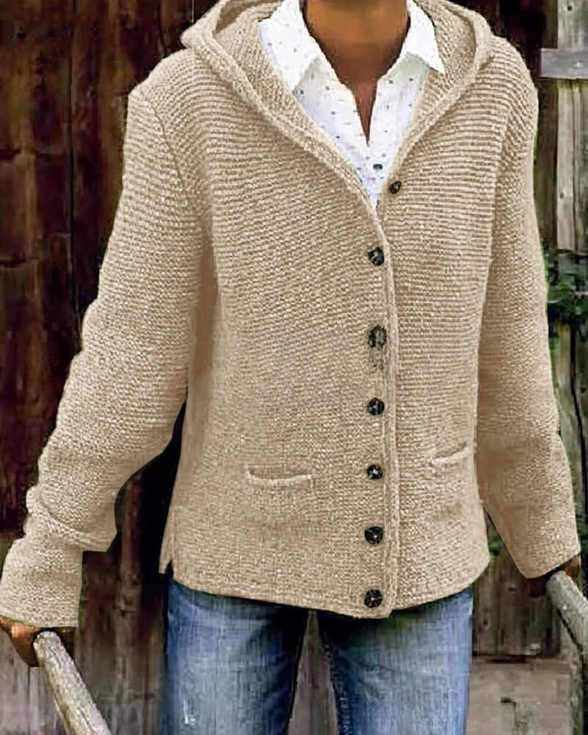 Veelzijdige cardigan met capuchon en knopen